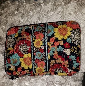 Vera bradley laptop pouch